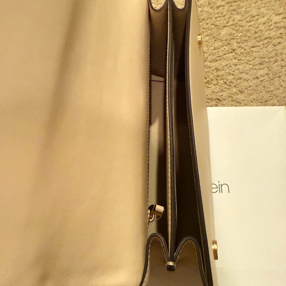 Bag - Picture 5 of 9